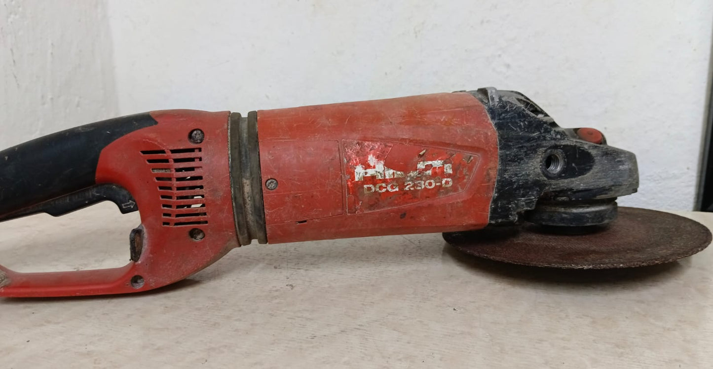 Esmeriladora hilti  dcg-230 con disco, usado
