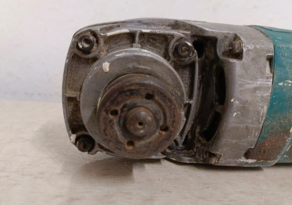 Esmeriladora MAKITA ga7024, usado