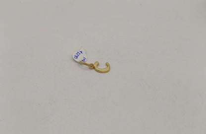 Dije letra "c" ORO 10k peso 1gr, usado