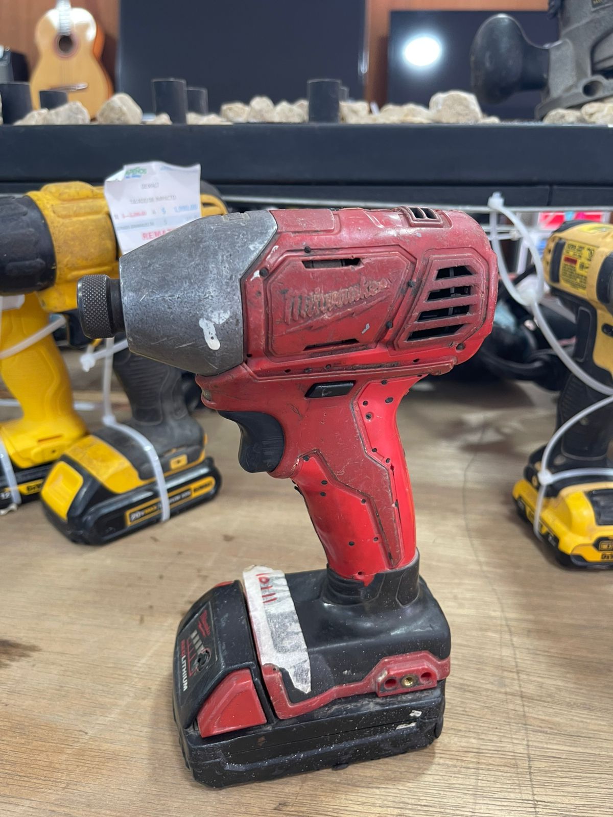 Taladro de Impacto Milwaukee 20V – Usado