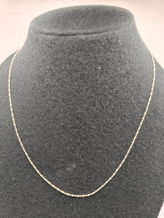 Collar eslabon punto y coma PLATA 925 peso 2.3gr 43cm, usado