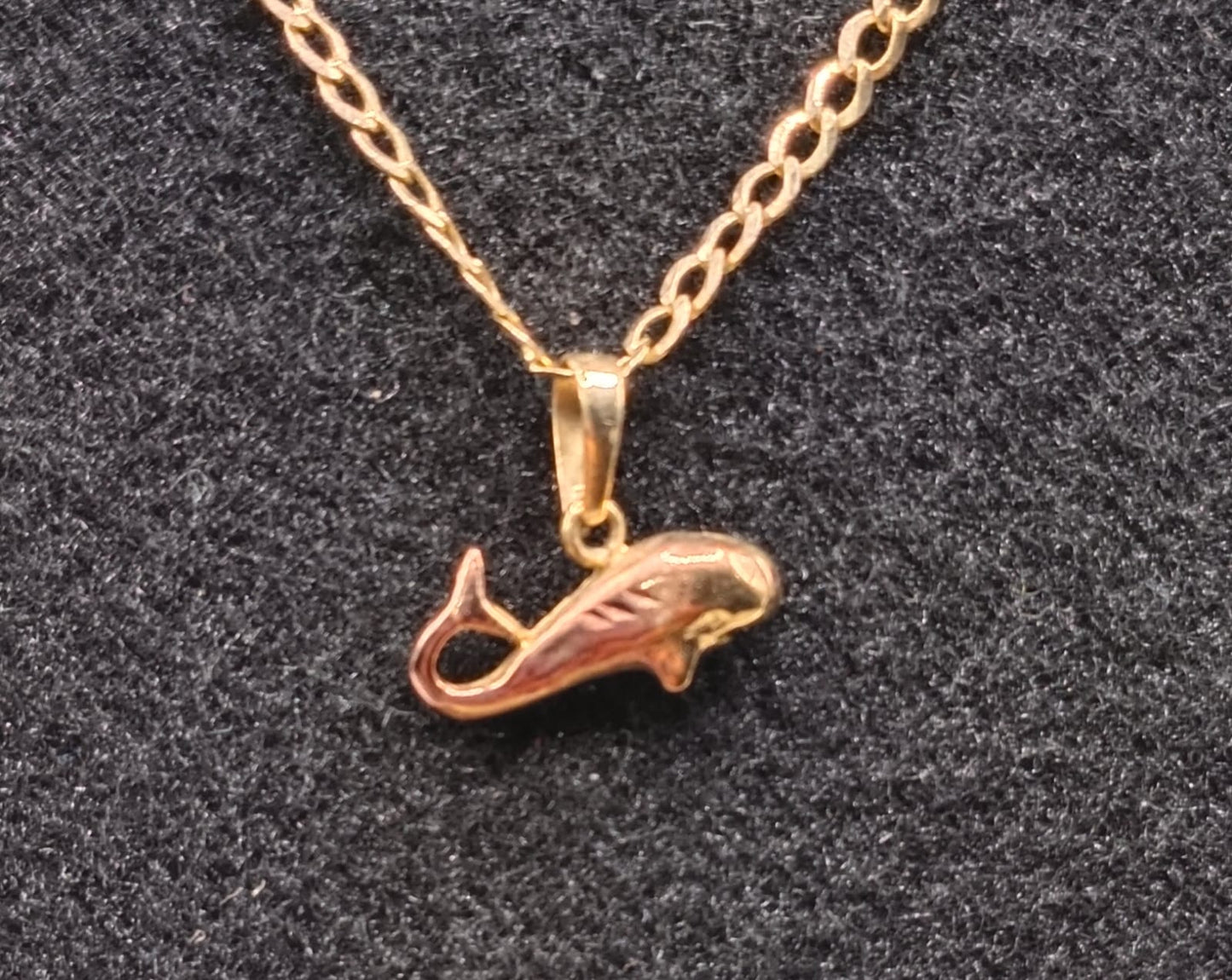 Cadena con dije ORO 10k peso 4gr, usado