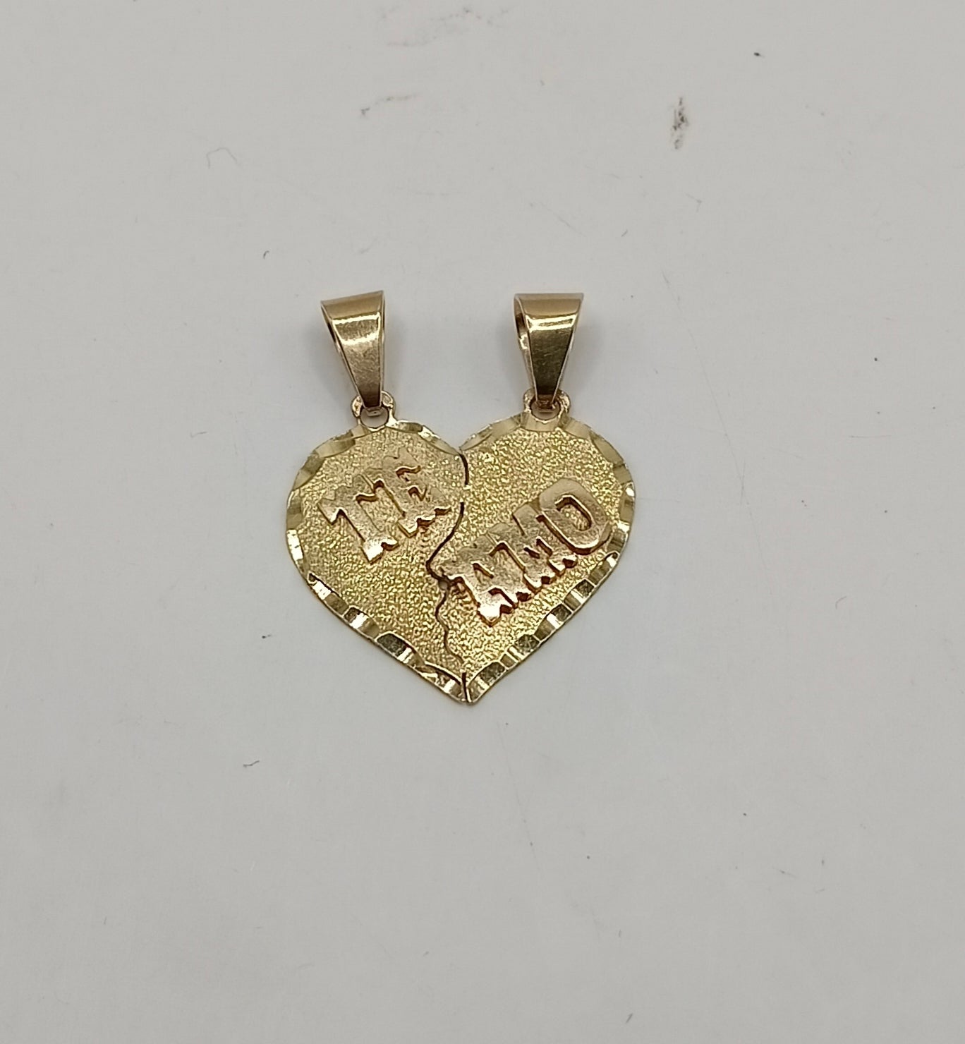 Dije de corazon ORO 10k peso 3.8gr, usado