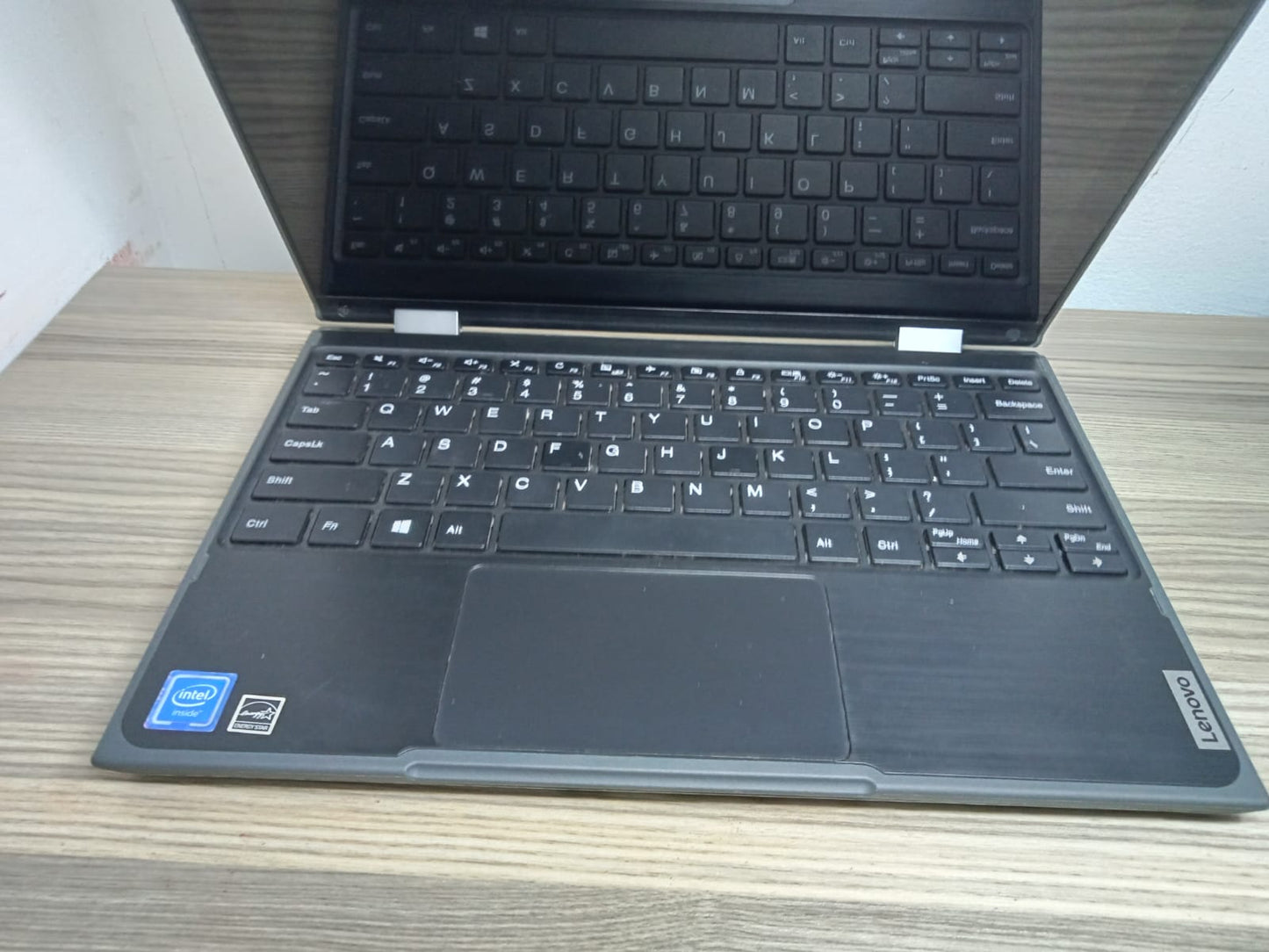 laptop intel lenovo 256 gb 4 ram ssd con cargador