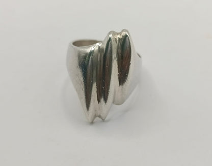 Anillo con diseño PLATA 925 peso 10.5gr