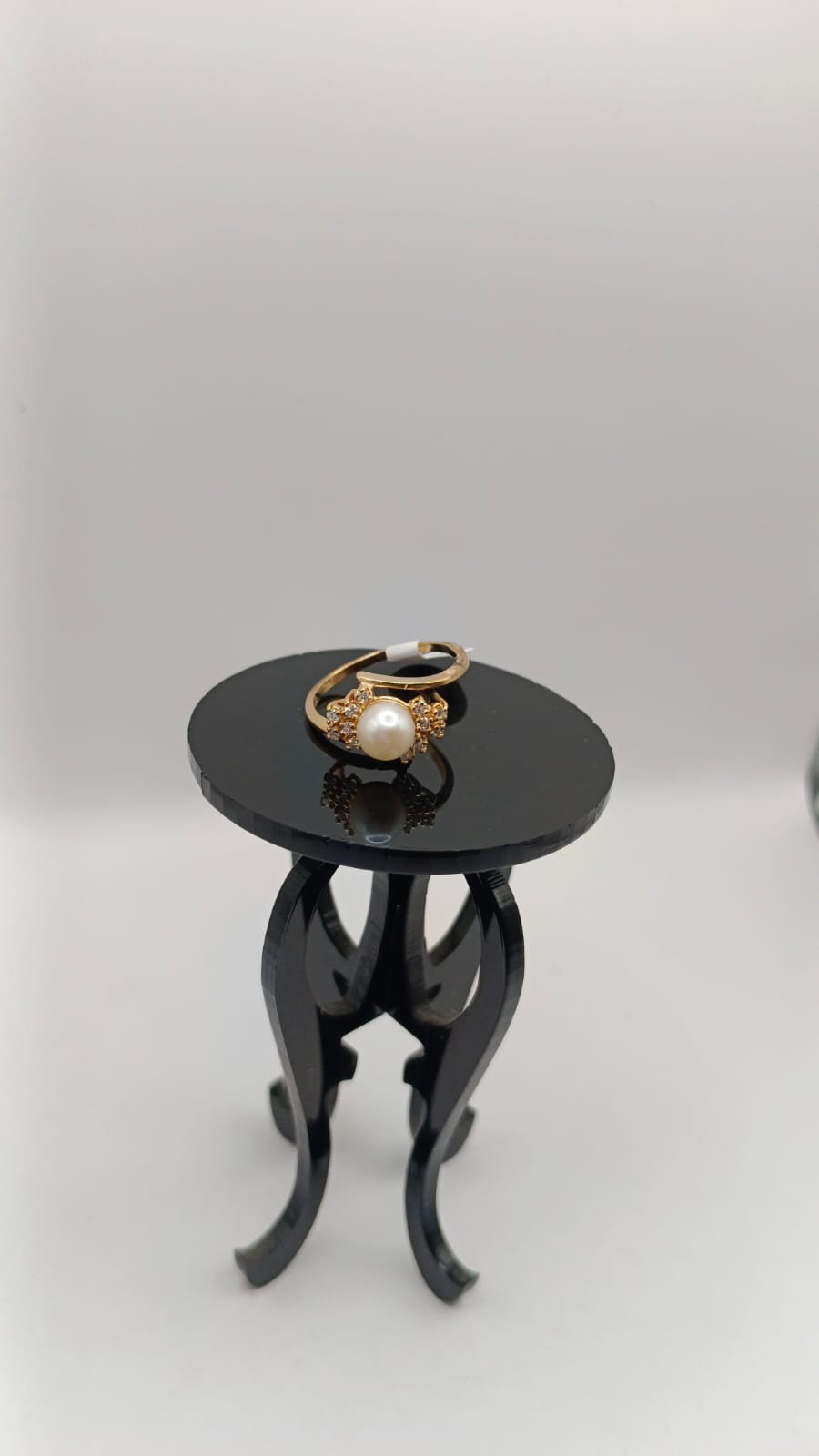 Anillo de ORO con perla 14k peso 2.8gr, usado