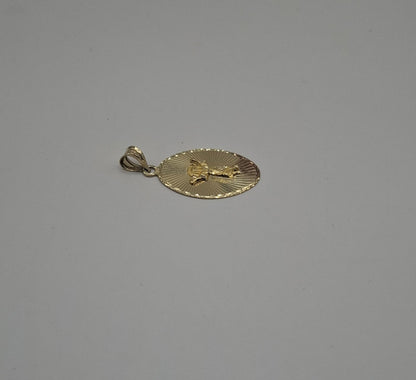 Dije del Divino niño ORO 10k peso 1.7gr, usado