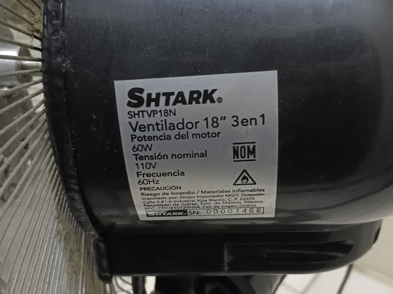 Ventilador STHARK 3 velocidades, usado
