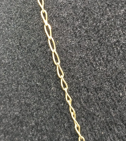 Cadena con dije ORO 14k peso 2.9gr, usado