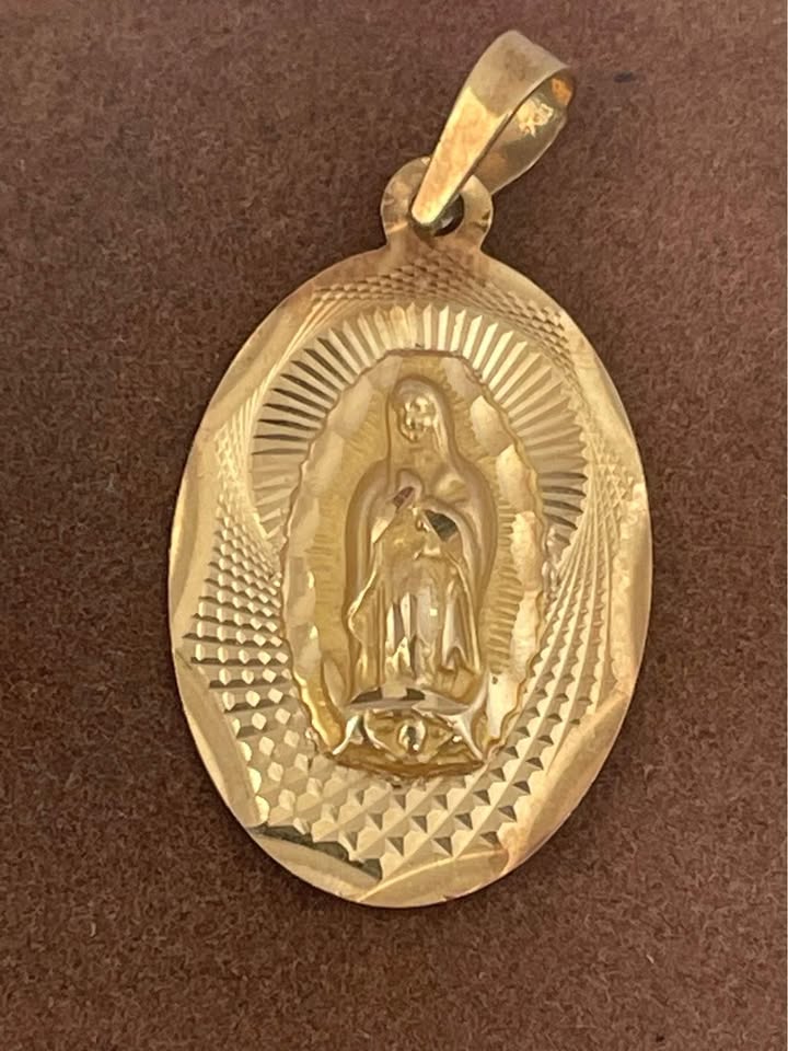 Dije oro Virgen/10k/2.2gr