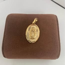 Dije oro Virgen/10k/2.2gr