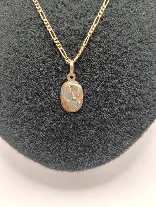 Cadena con dije ORO 10k peso 3.5gr, usado