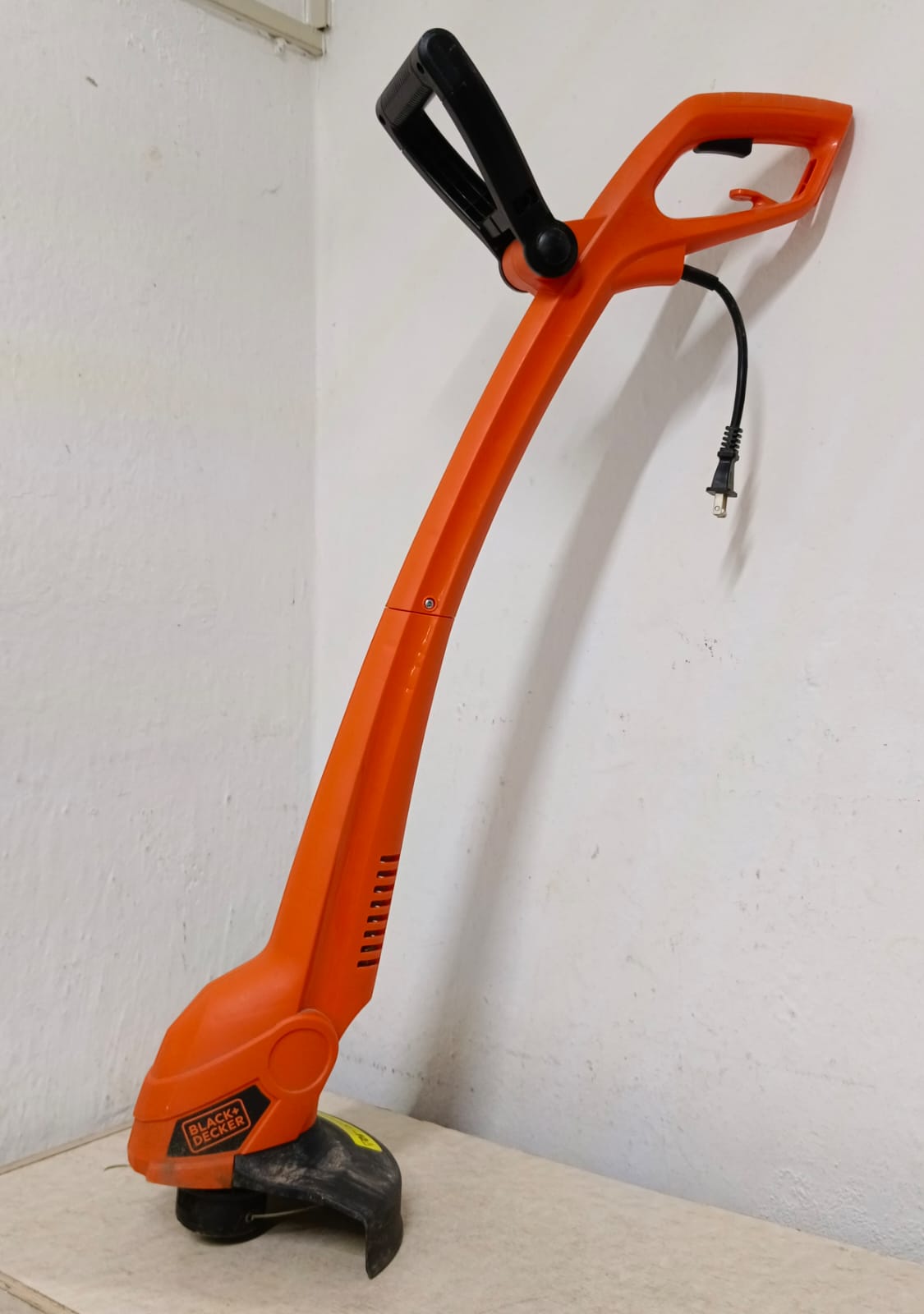 Desbrozadora electrica BLACK & DECKER. usado