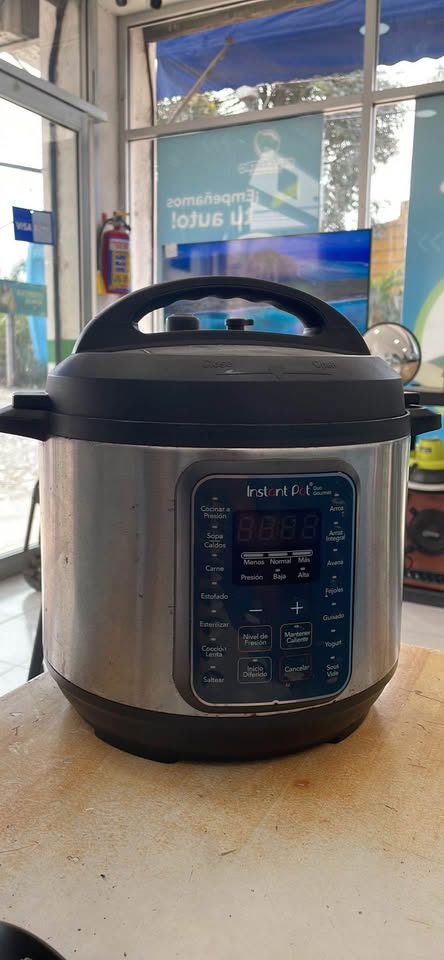 Olla de Presión DUO GOURMET  ( usada )