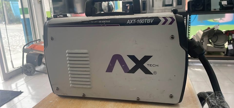 Soldadora Inverter AXT TECH ( usada )