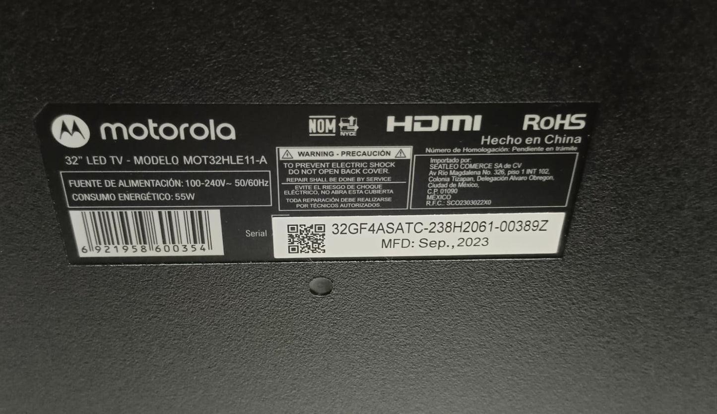 Pantalla Motorola 32 pulgadas con control, usado