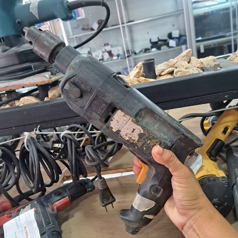 Taladro Bosch, usado