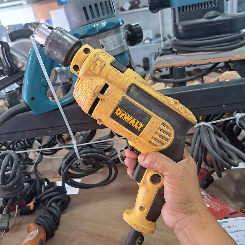 Rotomartillo Dewalt DWD024 usado