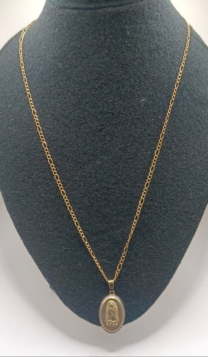 Cadena y medalla religiosa ORO 10k peso 7.3gr, usado