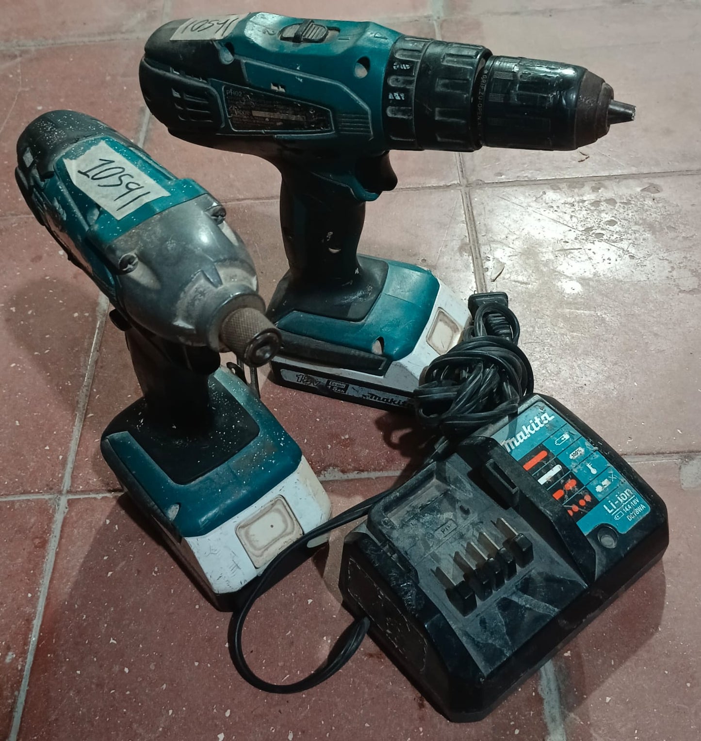 Kit de taladros inalambricos MAKITA dt02, ph02, con cargador, usado