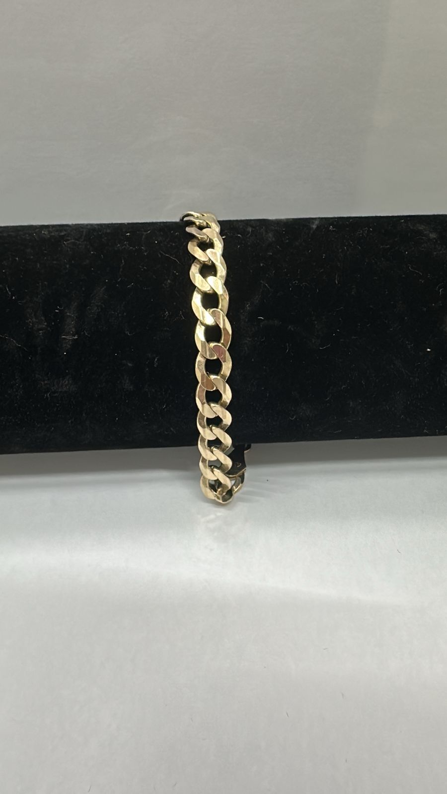 Esclava de oro diseño 1x1 10k 21cm larga 13.6gr