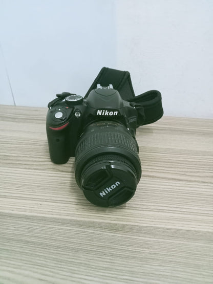 📸 Nikon D3200 -usada