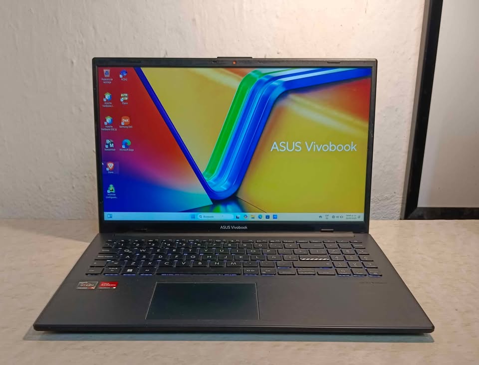 Laptop Asus Vivobook go 480gb 8ram, usada