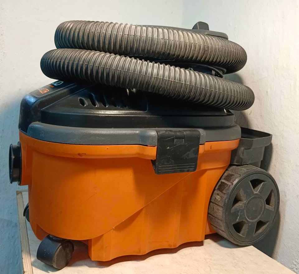 Aspiradora Ridgid portable vac, usada