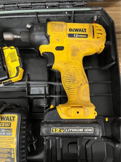 Taladro y Atornillador Dewalt en estuche DCD716