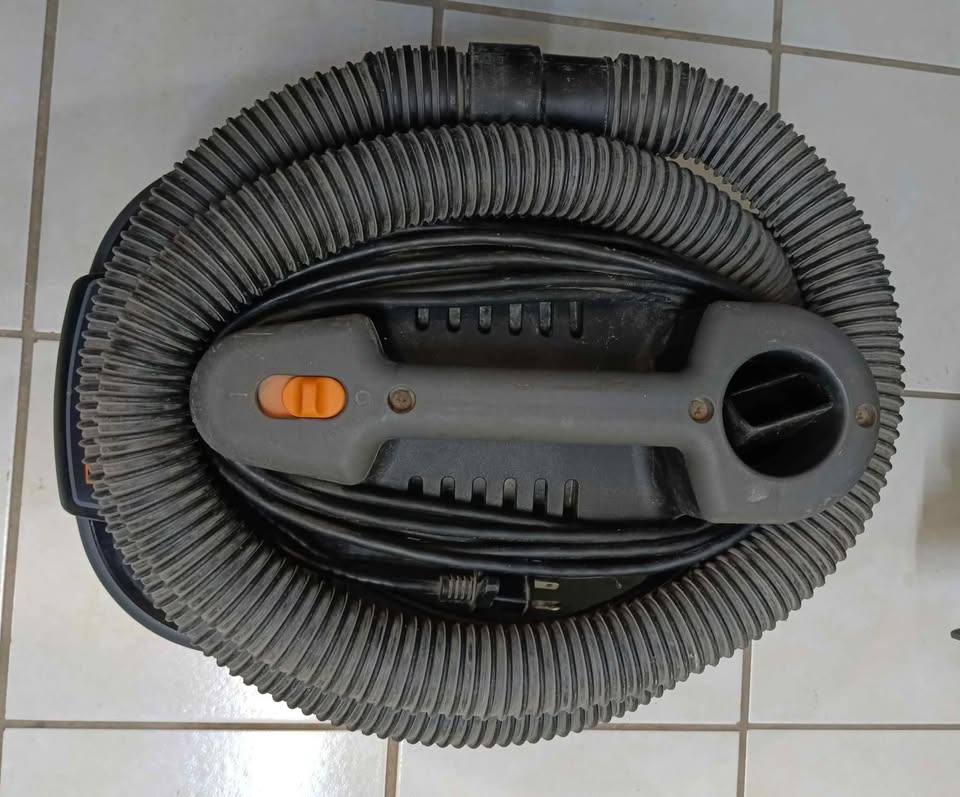 Aspiradora Ridgid portable vac, usada