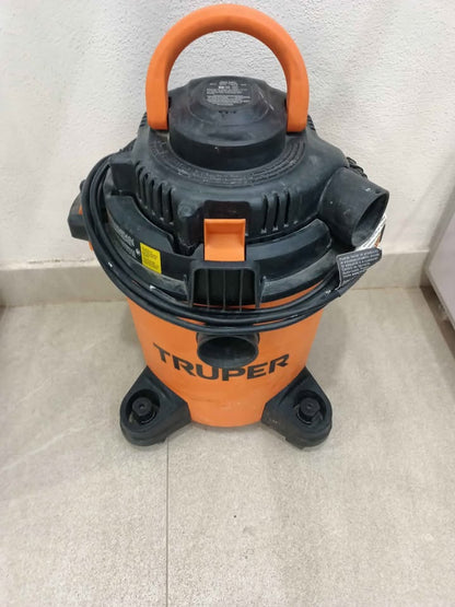 Aspiradora Truper con manguera, usado