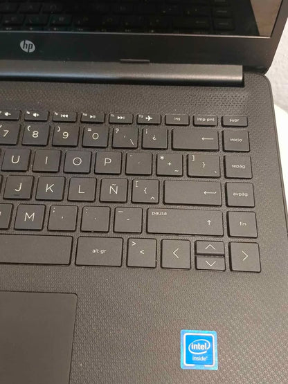Laptop Hp 120gb 4ram Intel inside, usada