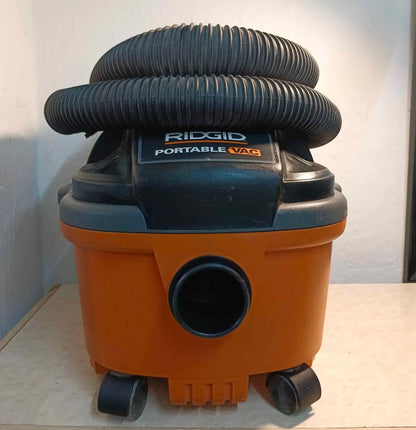 Aspiradora Ridgid portable vac, usada