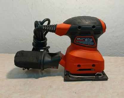 Lijadora de acabado Black & Decker QS800-b3, usada
