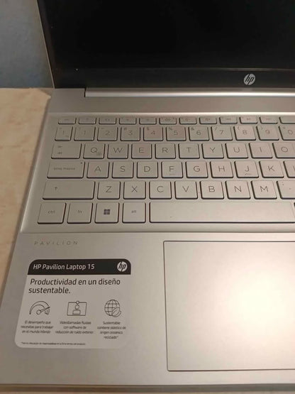 Laptop Hp Pavilion 480GB SSD 16RAM, usado