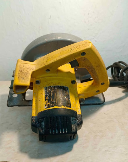 Sierra circular Dewalt dw352-b3, usada
