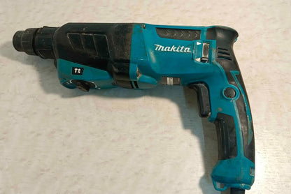 Taladro Rotomartillo Makita hr2360 en estuche con accesorios, usado