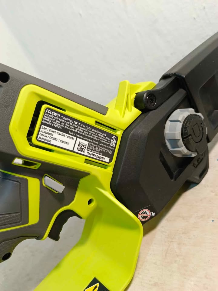 Moto Sierra inalámbrica Ryobi pclcw01b, usado