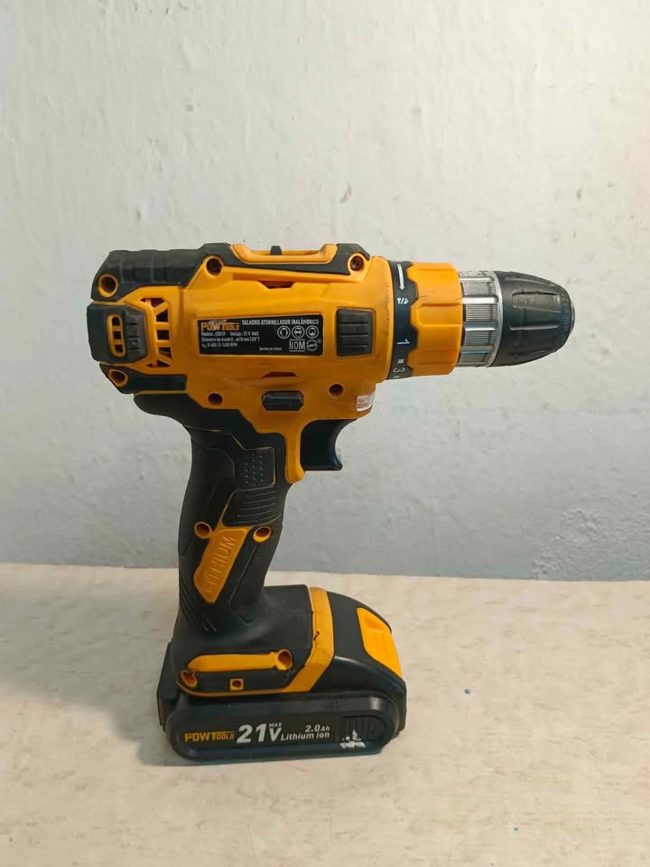 Taladro inalámbrico Pow Tools bc1208, usado