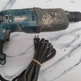 Makita Rotomartillo HR2470 (USADO)