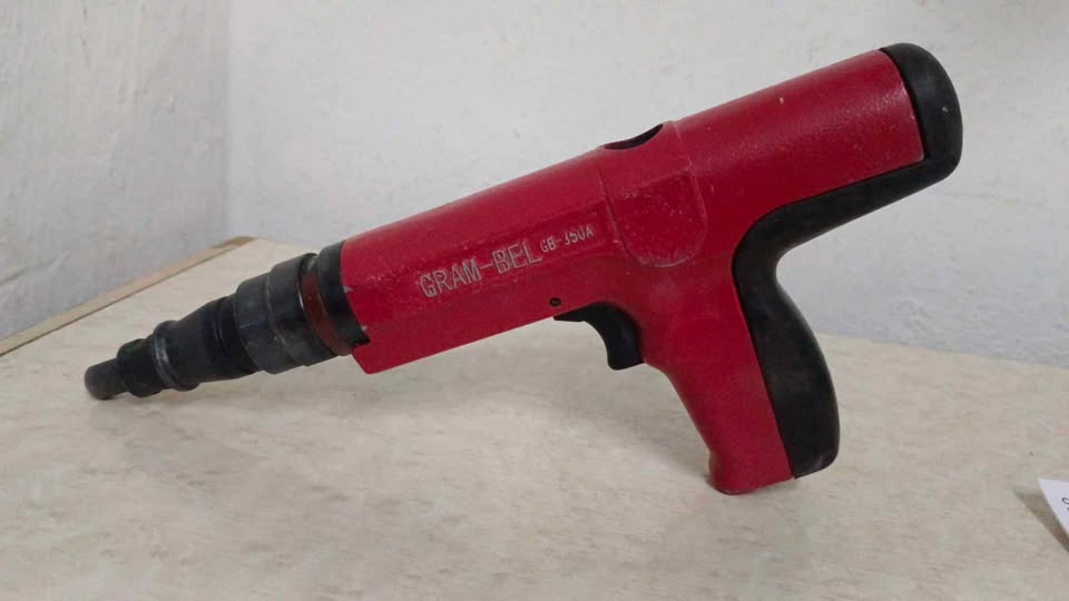 Pistola de fulminantes Grambel gb-350a, usada