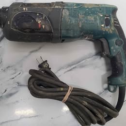 Makita Rotomartillo HR2470 (USADO)