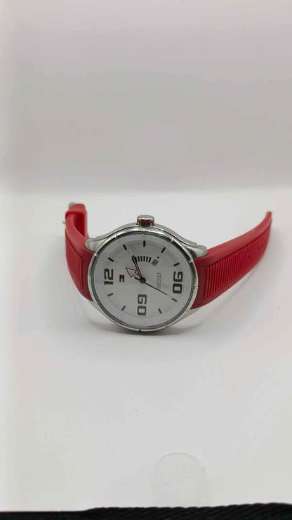Reloj tipo pulsera Tommy Hilfiger at45676, usado