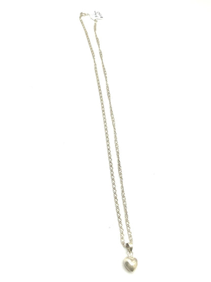 Cadena tejido chino con dije de corazon 23 cm 3.6 gr baño de plata