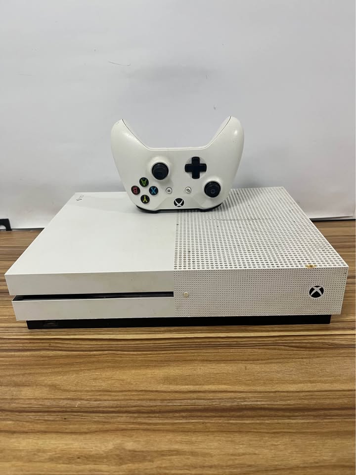 Xbox One S un control