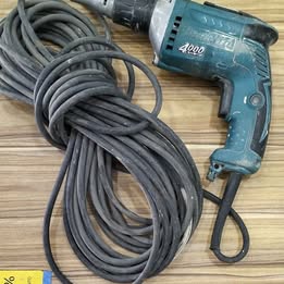 Atornillador Makita con cable largo de 15m 👇