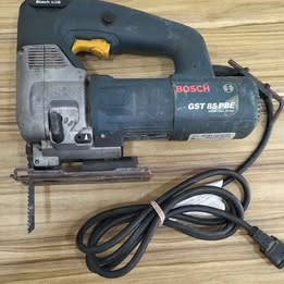 Sierra Caladora Bosch GST 85 PBE 👇