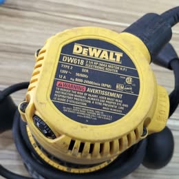 Router DeWalt 21A/4