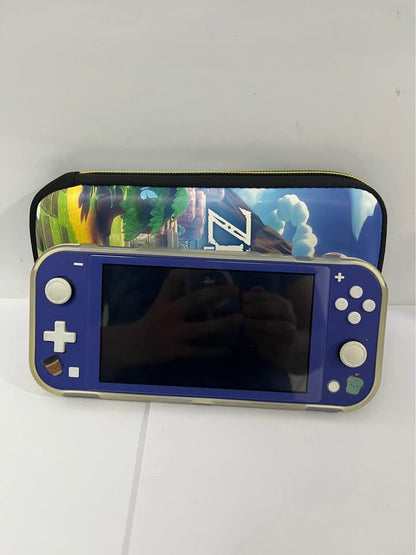 Nintendo Switch Lite con juego y cargador