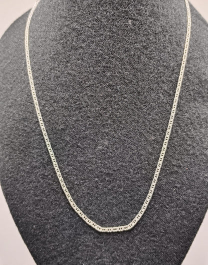 Cadena gussi PLATA 925 peso 6.2gr, usado